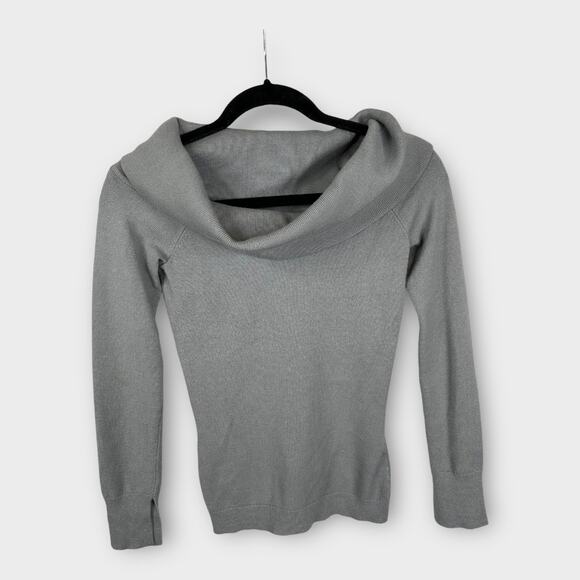 BCBGMAXAZRIA Womens size Small Astria Off The Shoulder Sweater Gray - Picture 2 of 10